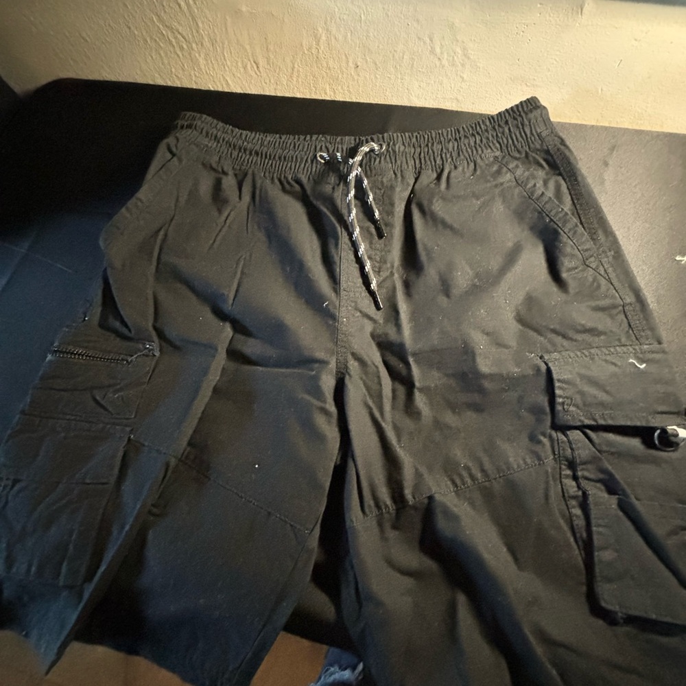 Draw string elastic shorts with pockets